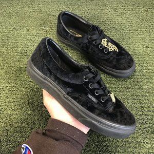 Vans Era ID Women's Velvet Low Top Sneakers with Charm Details Size 5